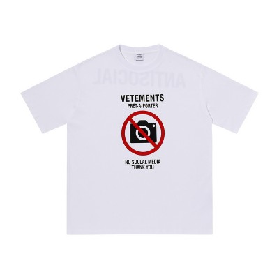 VETEMENTS No Social Media Tee T-Shirt