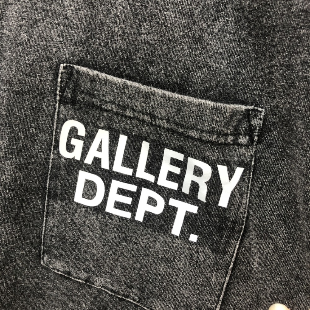 Gallery Dept.Reflective logo Pocket Tee