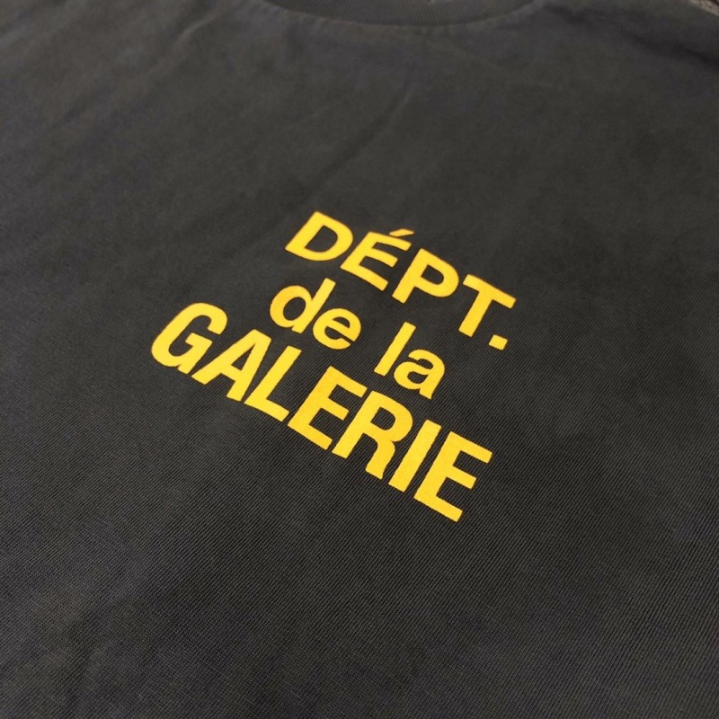Gallery Dept. DEPT de la galerie yellow logo Tee